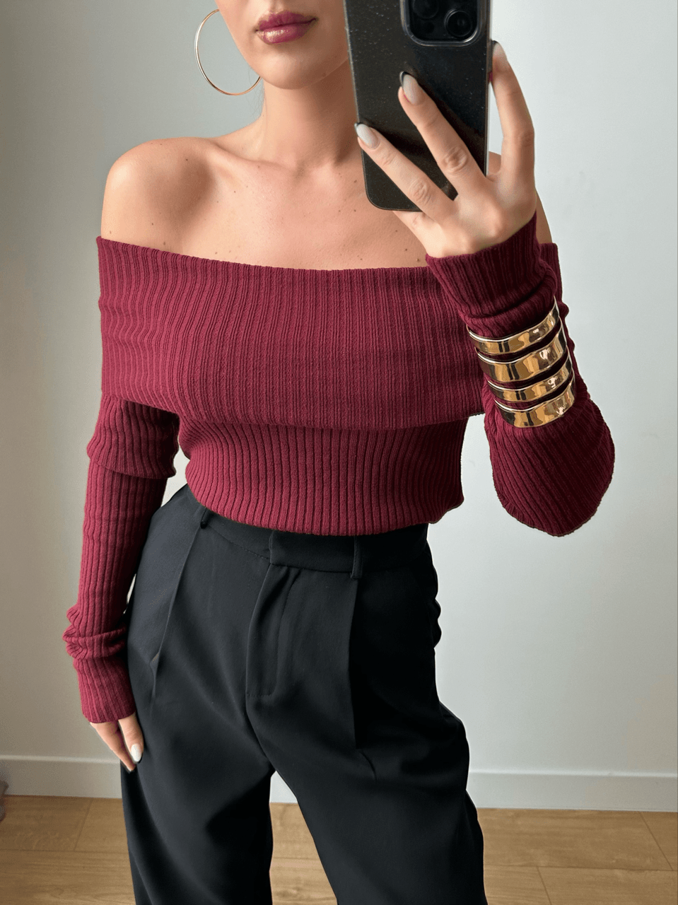 Collar claret knitwear top